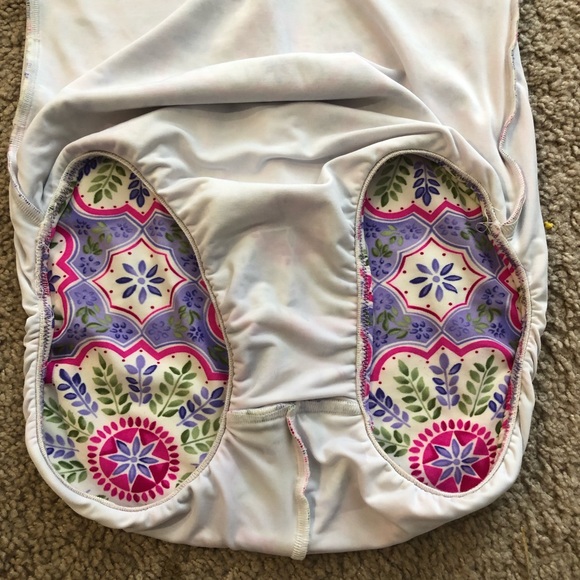 One piece swimsuit - Picture 4 of 6